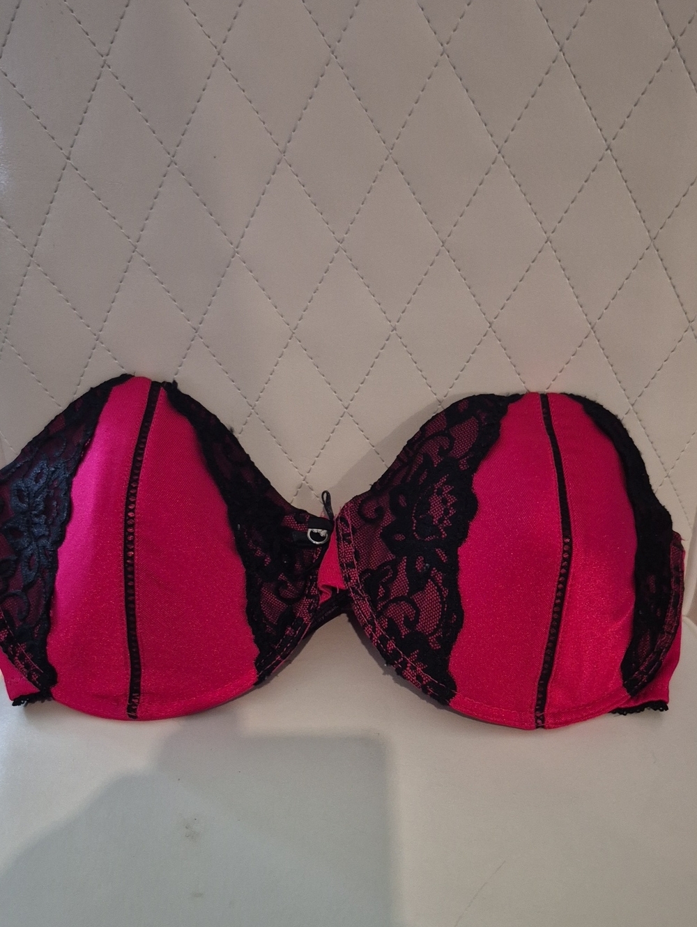 Red Black Fuchsia Strapless Bra 40D